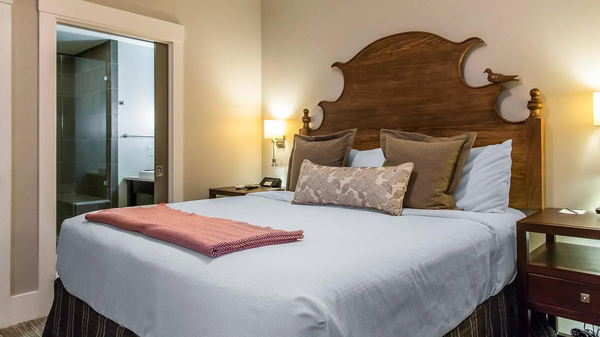 Bluegreen Vacations Studio Homes At Ellis Square, Ascend Resort Savannah